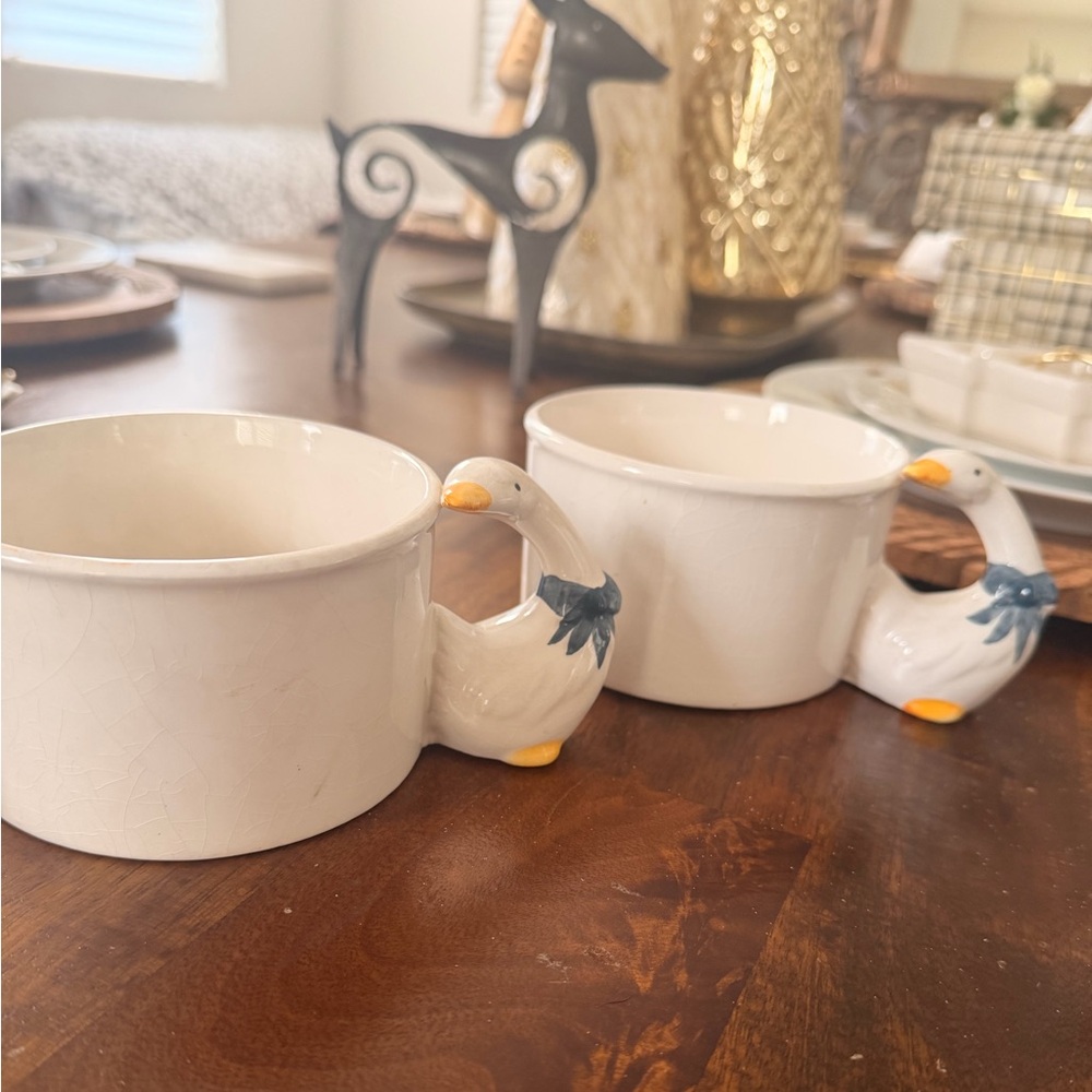 House of Lloyd Goose mugs bowls (2)